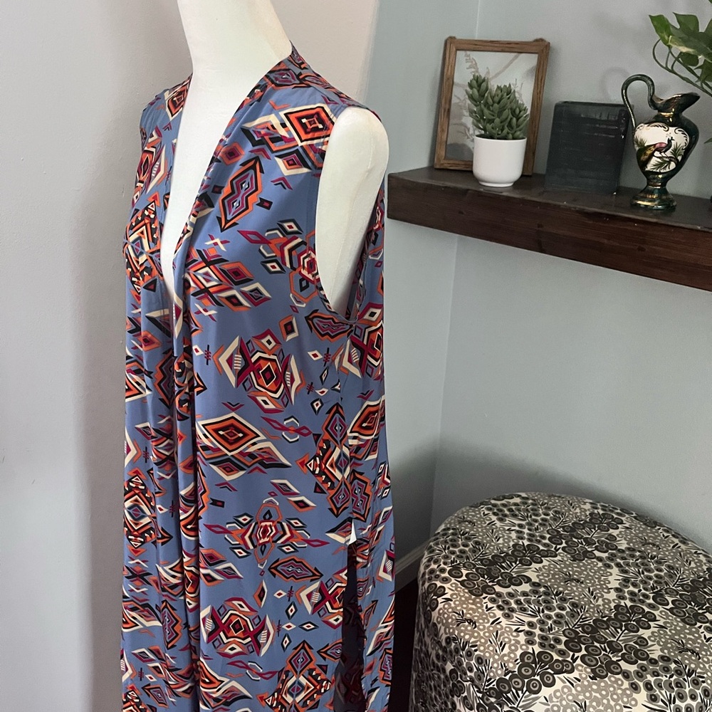Lularoe Joy Geometric Patterned Blue Vest